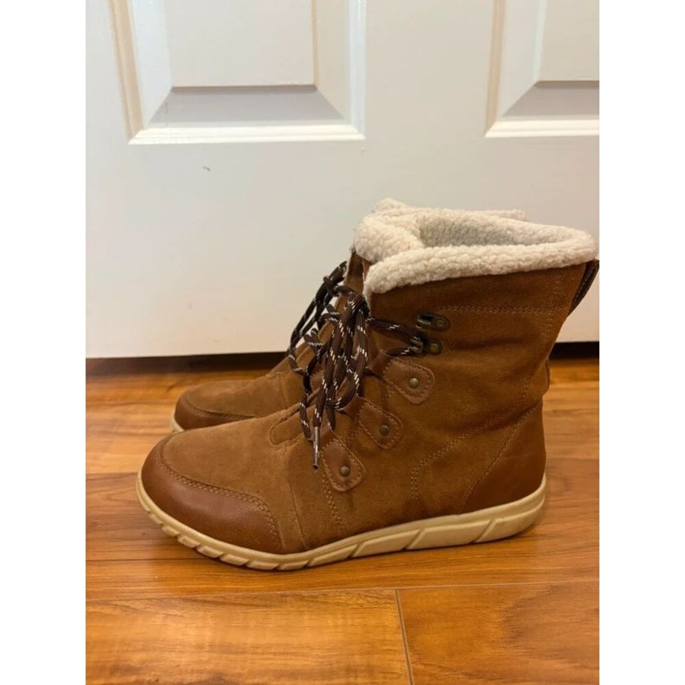 Magellan Women’s Size 8B Brown Sherpa Lined Lace-Up Winter Boots